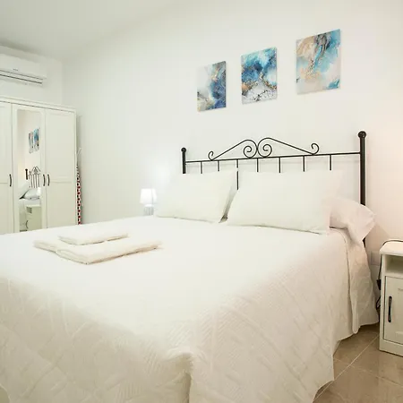 Wish Amparo De Apartamento Sevilla