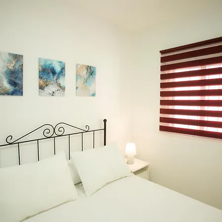 Wish Amparo De Apartment *